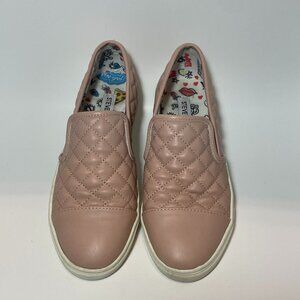 Steve Madden Jzaander Slip-on Sneakers‎ Round Cap Quilted Faux Leather size 5